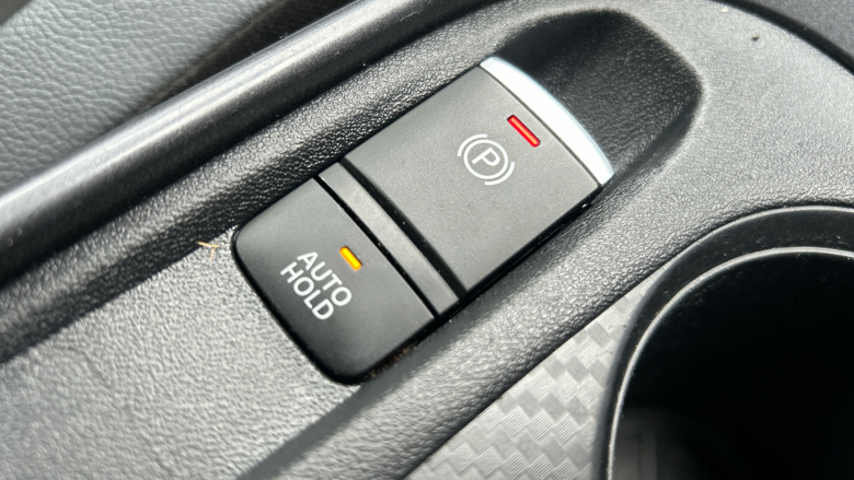 Nissan Juke 1.0 DiG-T 114 N-Connecta 5dr Petrol Hatchback